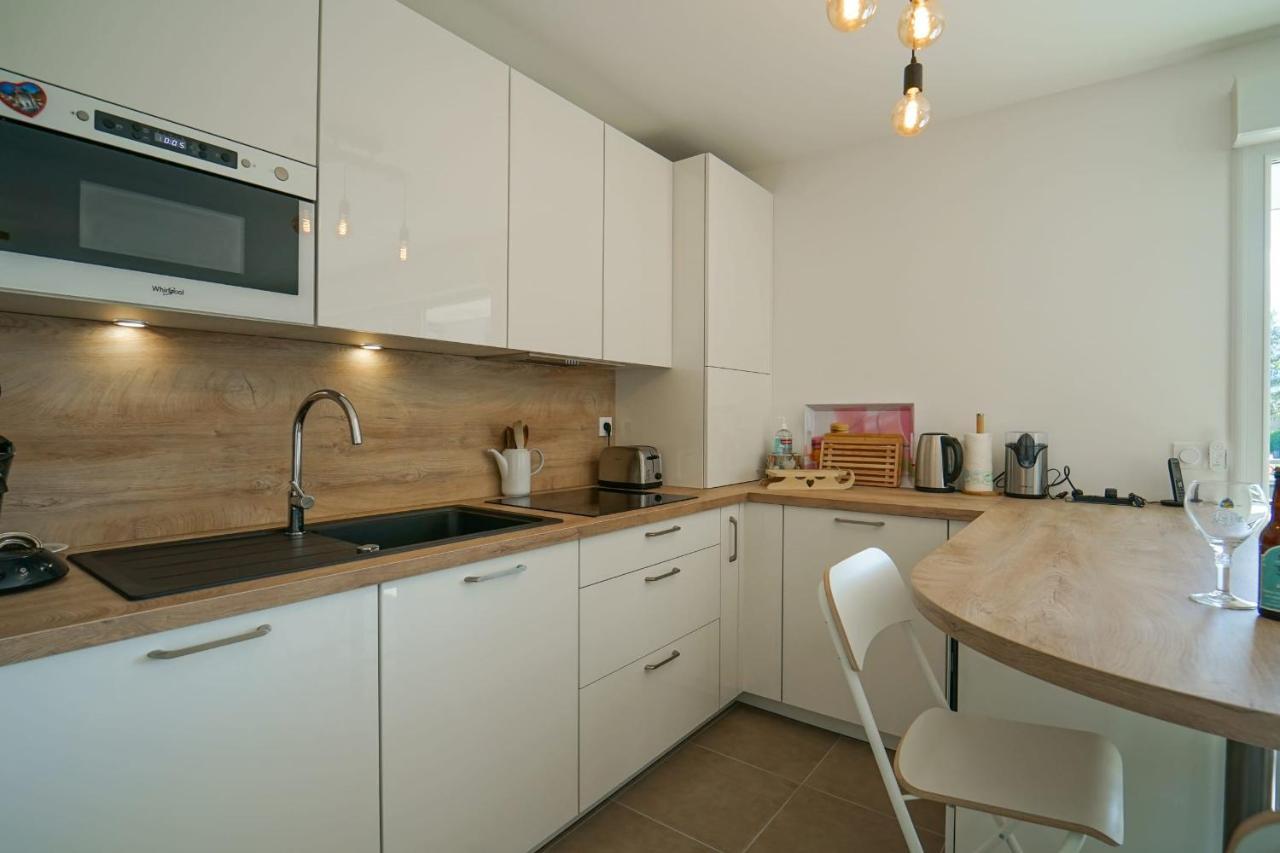 La Douce Folie - Apartment For 4 To 5 People In Севрие Экстерьер фото